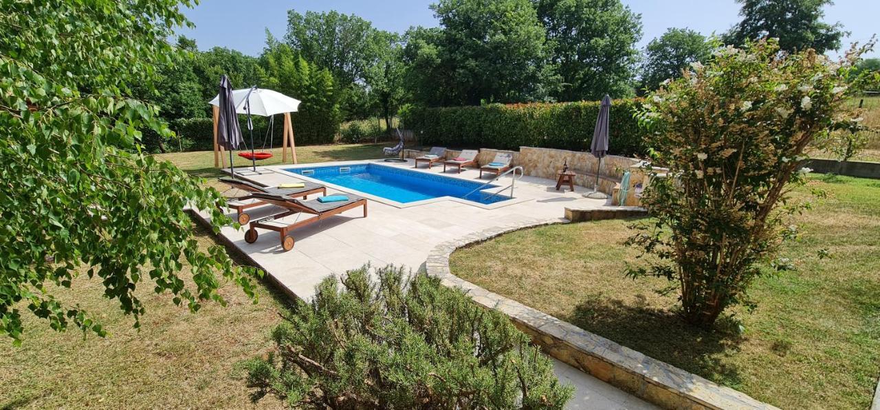 Sunny Garden Villa With Pool Loborika Εξωτερικό φωτογραφία