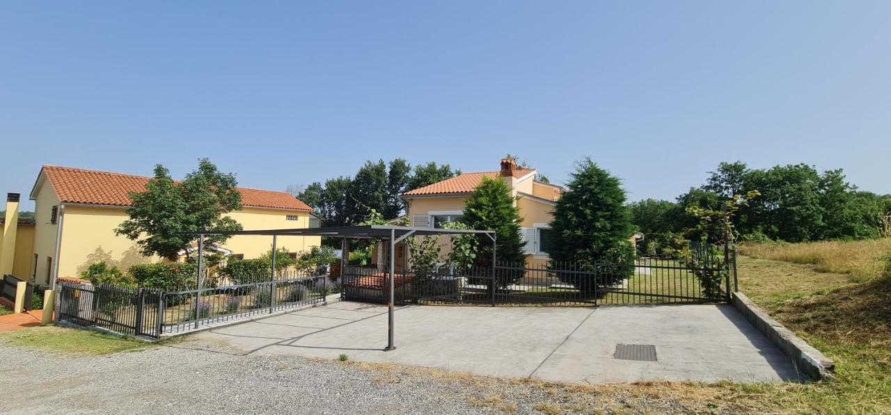 Sunny Garden Villa With Pool Loborika Εξωτερικό φωτογραφία